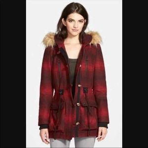 Steve Madden Red Stripe Hooded Faux Fur Sz XL wmn